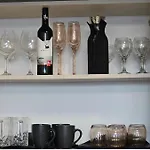Stylish And Modern 1Bdrm Apt Free Private Parking