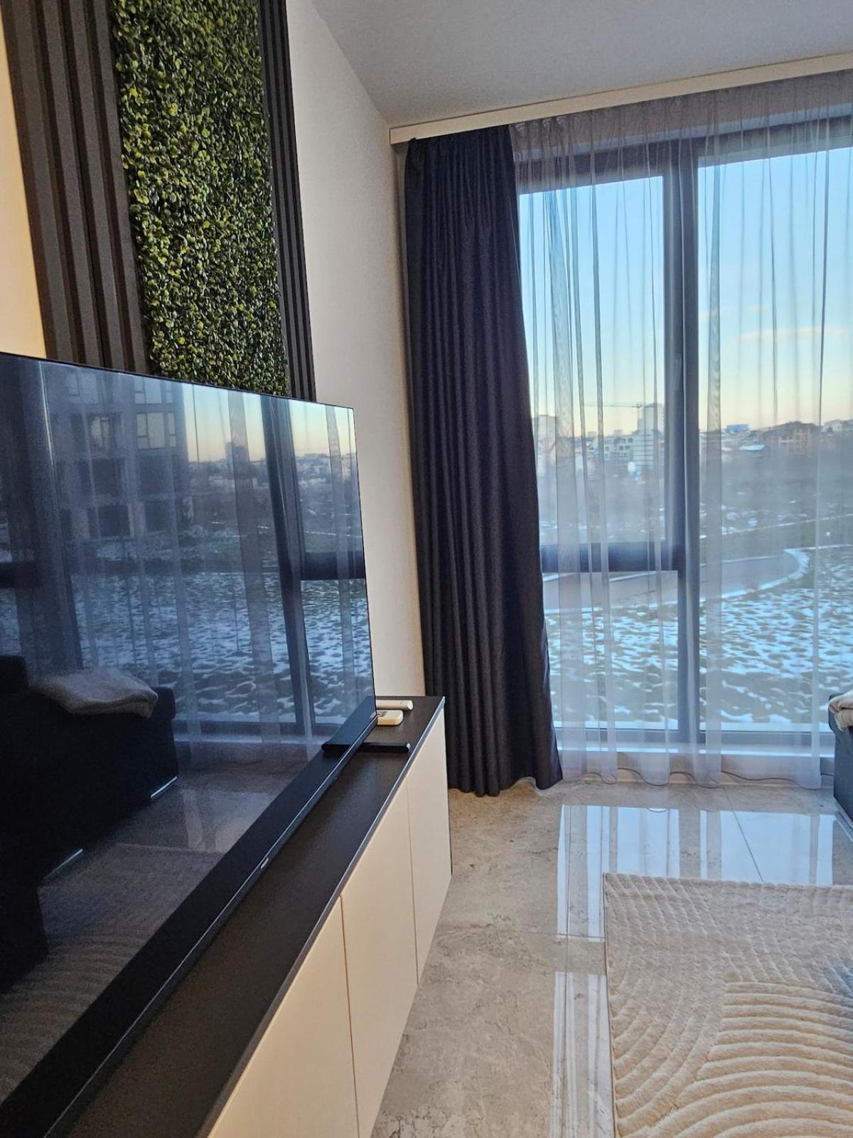 Stylish And Modern 1bdrm Free Private Parking Apartment *
