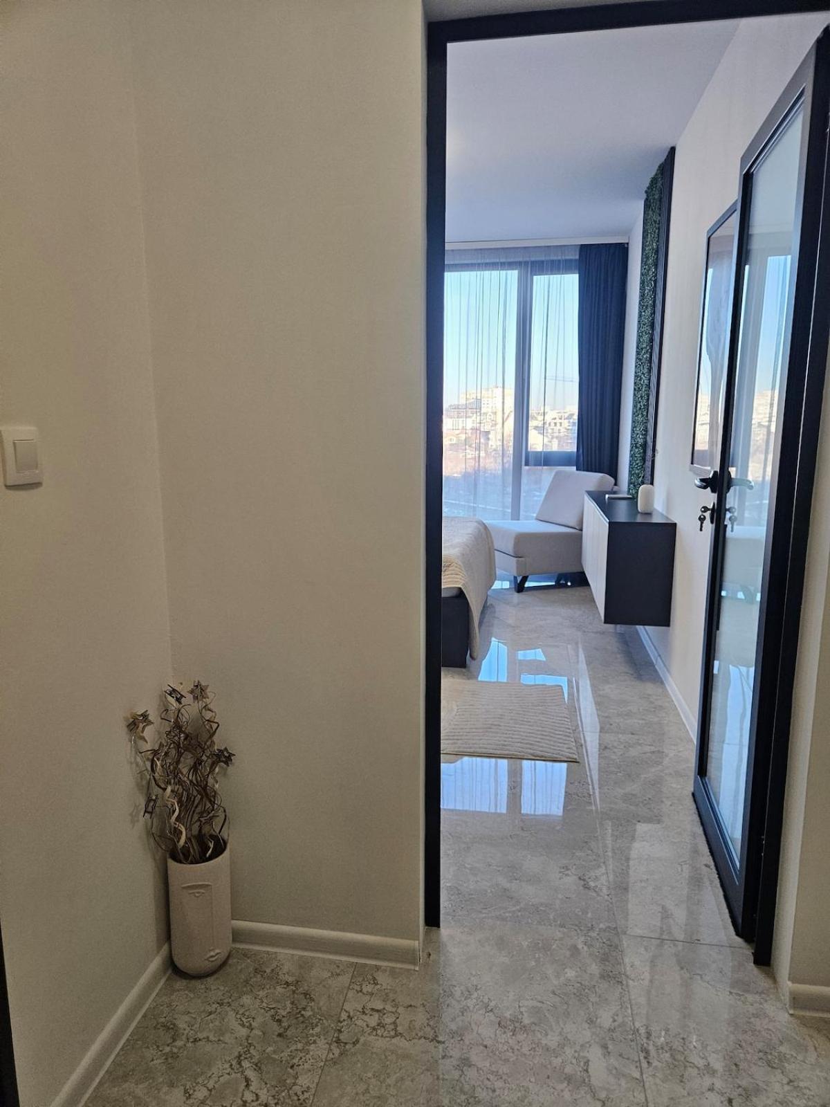 Apartment Stylish And Modern 1bdrm Free Private Parking