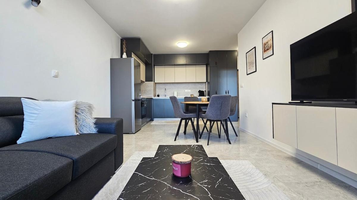 Apartment Stylish And Modern 1bdrm Free Private Parking Sofia